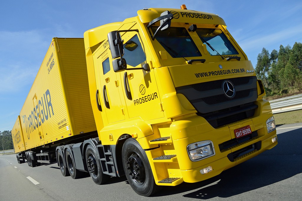MERCEDES-BENZ AXOR É O MAIOR CAMINHÃO BLINDADO DA AMÉRICA LATINA, foto 2