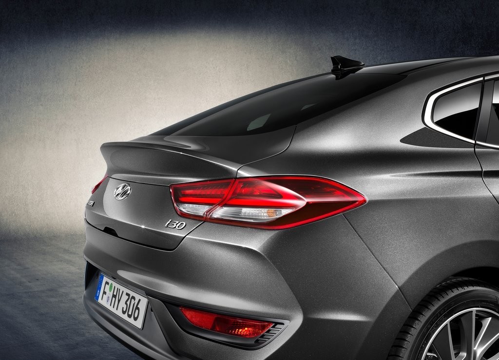 HYUNDAI i30 FASTBACK, UMA NOVA PROPOSTA PARA INCREMENTAR A LINHA DO COMPACTO COREANO, foto 7