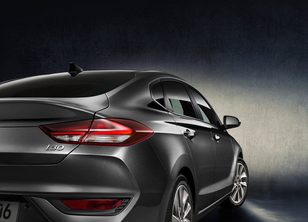 HYUNDAI i30 FASTBACK, UMA NOVA PROPOSTA PARA INCREMENTAR A LINHA DO COMPACTO COREANO, foto 8