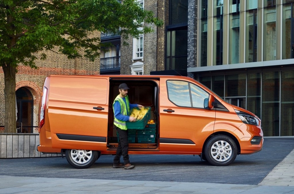 FORD TRANSIT CUSTOM RECEBE ATUALIZAÇÃO DE MEIO CICLO DE VIDA, foto 4