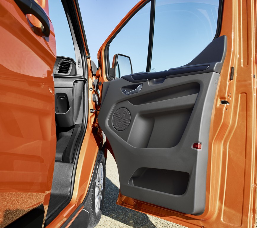 FORD TRANSIT CUSTOM RECEBE ATUALIZAÇÃO DE MEIO CICLO DE VIDA, foto 8