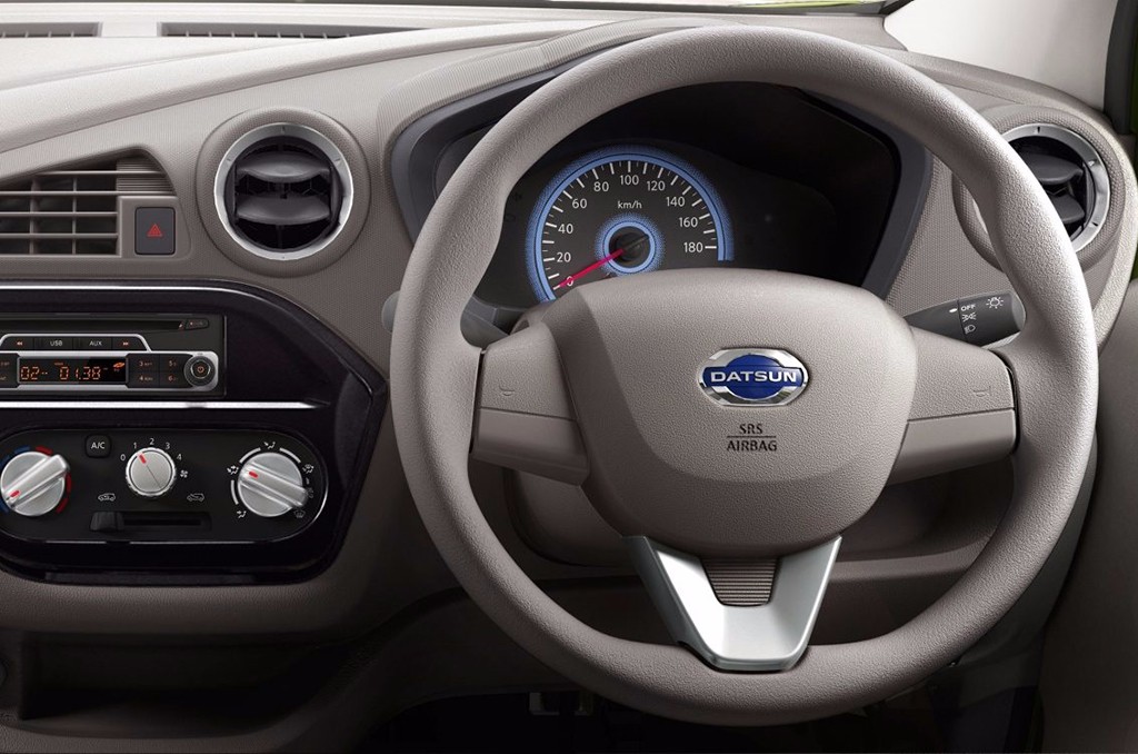 DATSUN REDI-GO FOI ATUALIZADO NA ÍNDIA, foto 4