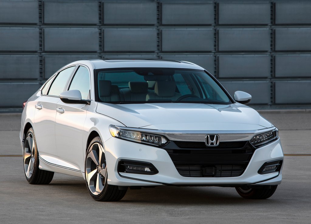 HONDA ACCORD 2018: REVELADA NOS ESTADOS UNIDOS A DÉCIMA GERAÇÃO DO SEDAN JAPONÊS, foto 2