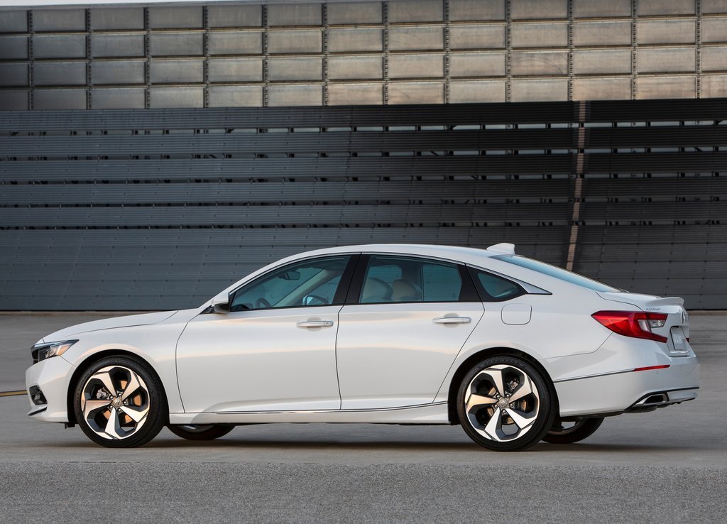 HONDA ACCORD 2018: REVELADA NOS ESTADOS UNIDOS A DÉCIMA GERAÇÃO DO SEDAN JAPONÊS, foto 8