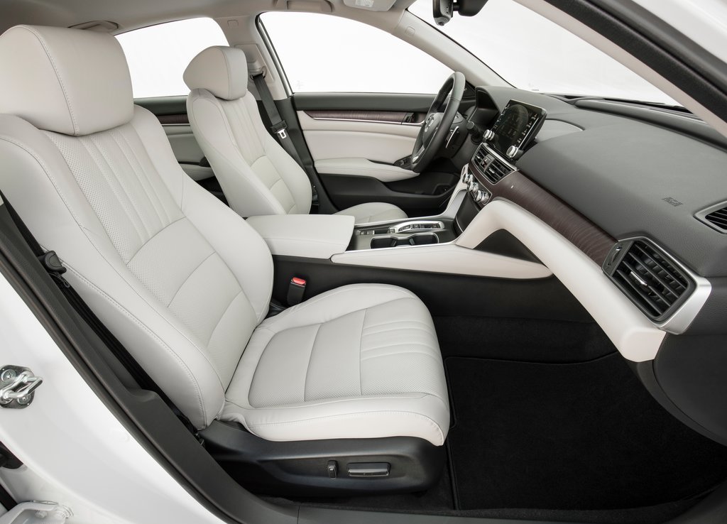 HONDA ACCORD 2018: REVELADA NOS ESTADOS UNIDOS A DÉCIMA GERAÇÃO DO SEDAN JAPONÊS, foto 18