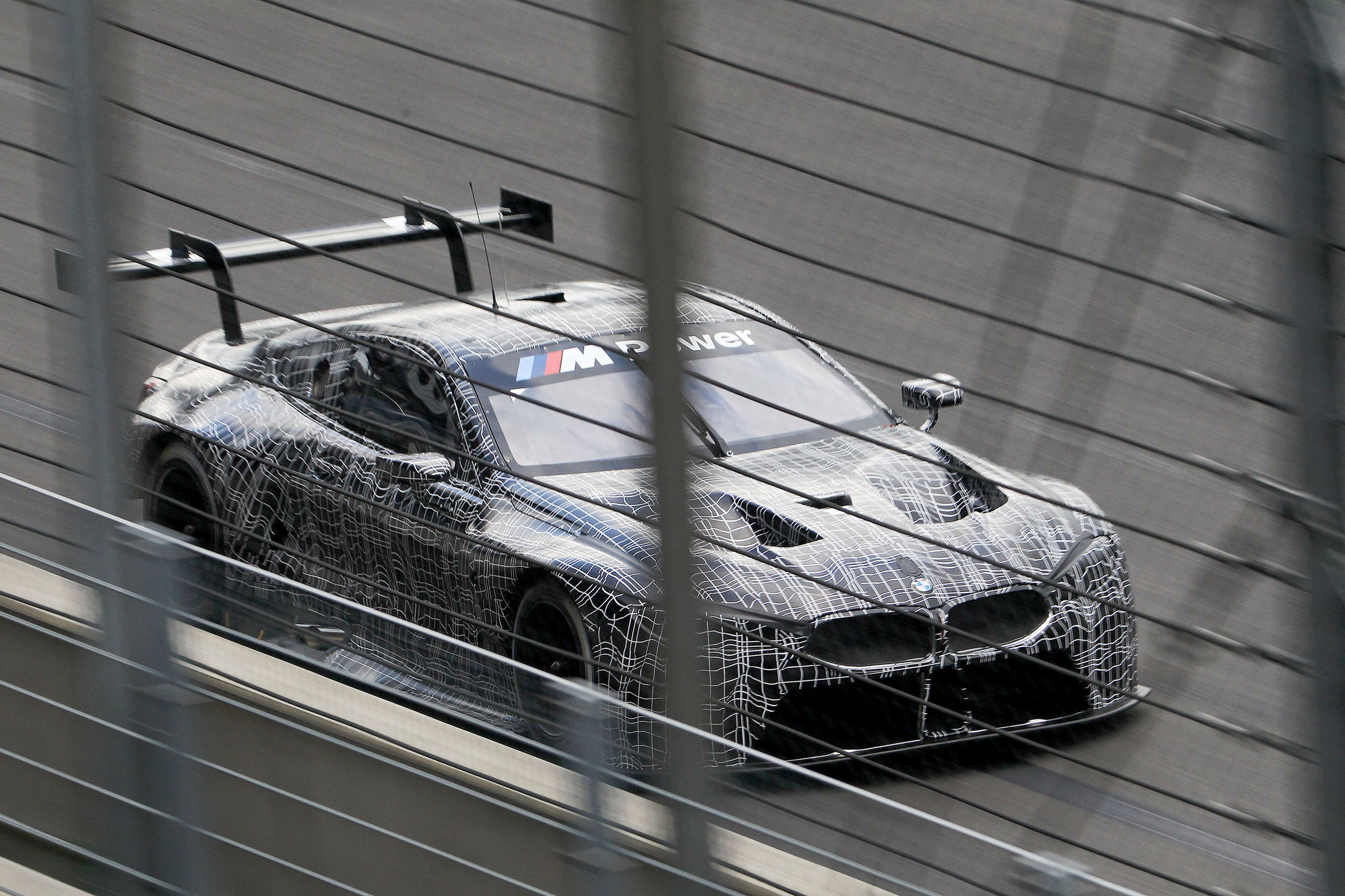 BMW M8 GTE JÁ ESTÁ SENDO TESTADO NA PISTA, foto 2