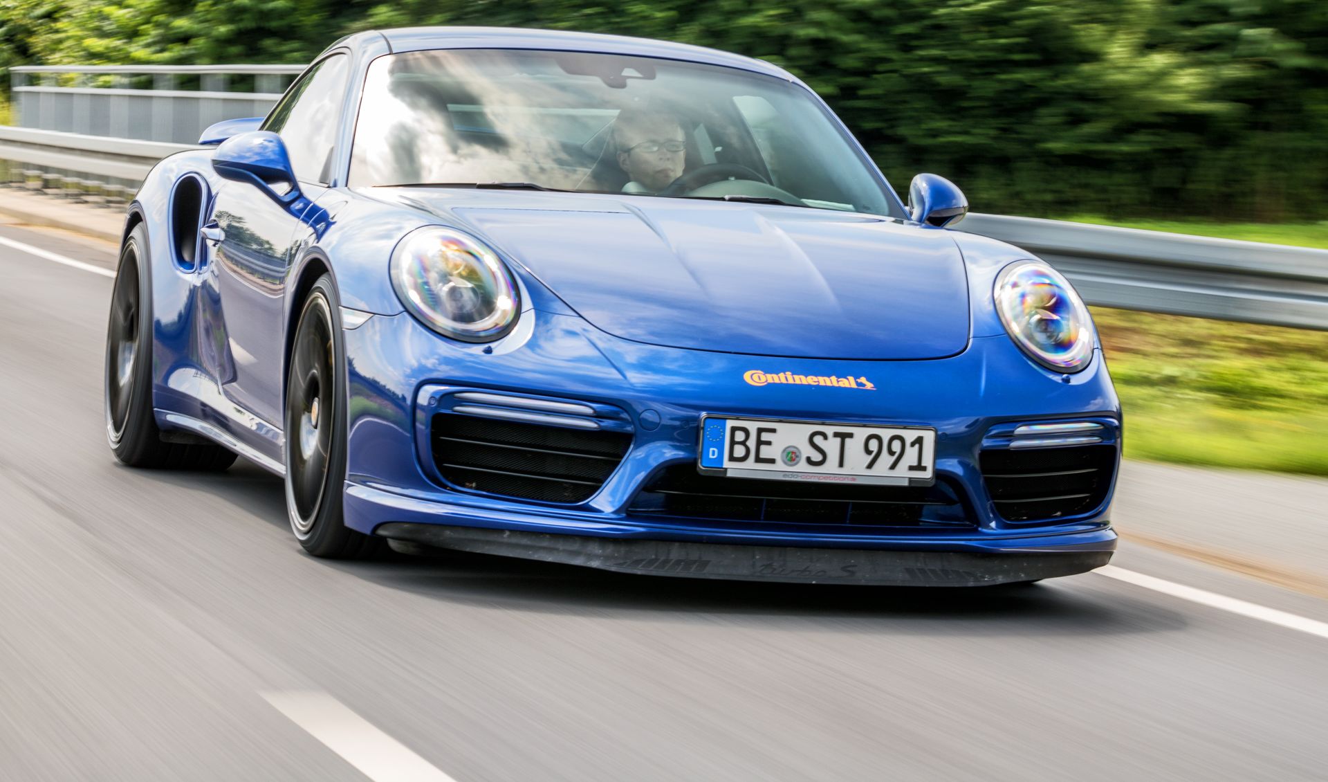 PORSCHE 911 TURBO S ‘BLUE ARROW’ PREPARADO PELA EDO COMPETITION ACELERA DE 0 A 100 KM/H EM 2,7 SEGUNDOS, foto 3