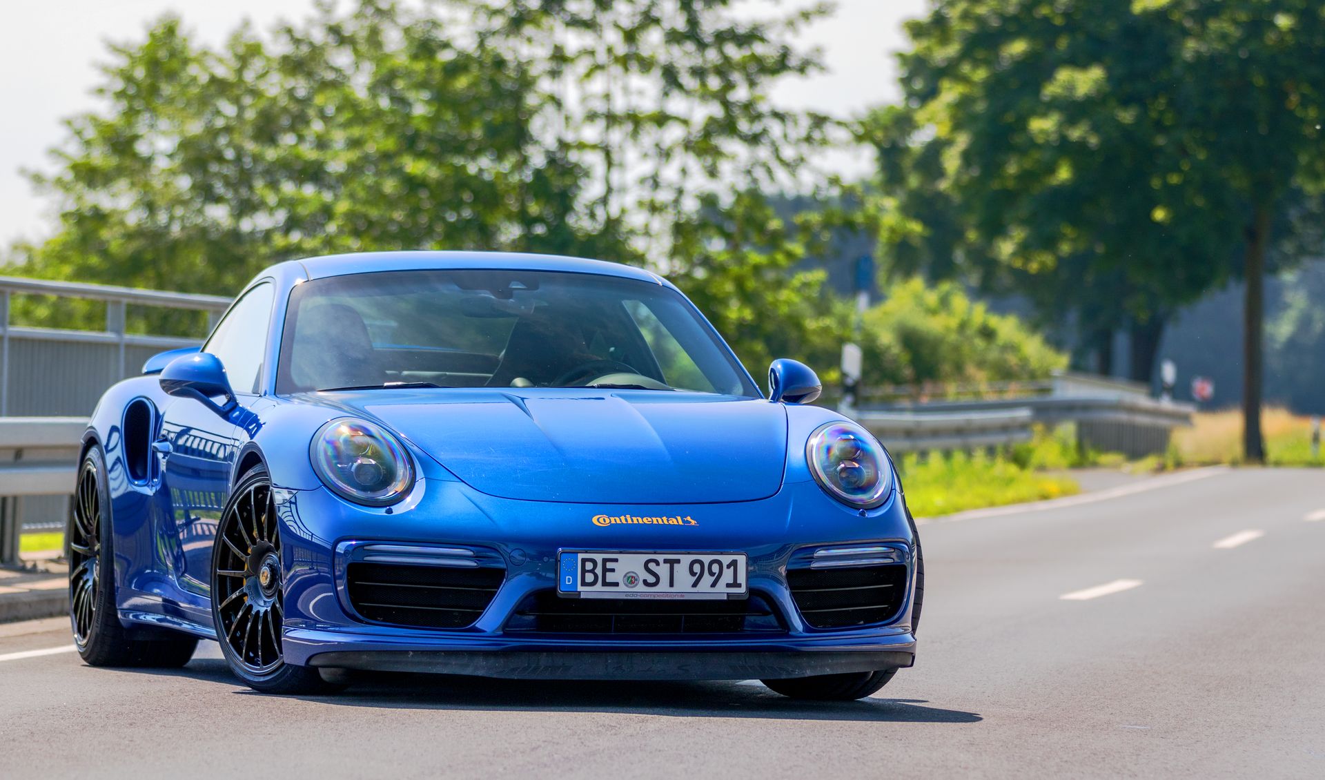 PORSCHE 911 TURBO S ‘BLUE ARROW’ PREPARADO PELA EDO COMPETITION ACELERA DE 0 A 100 KM/H EM 2,7 SEGUNDOS, foto 13