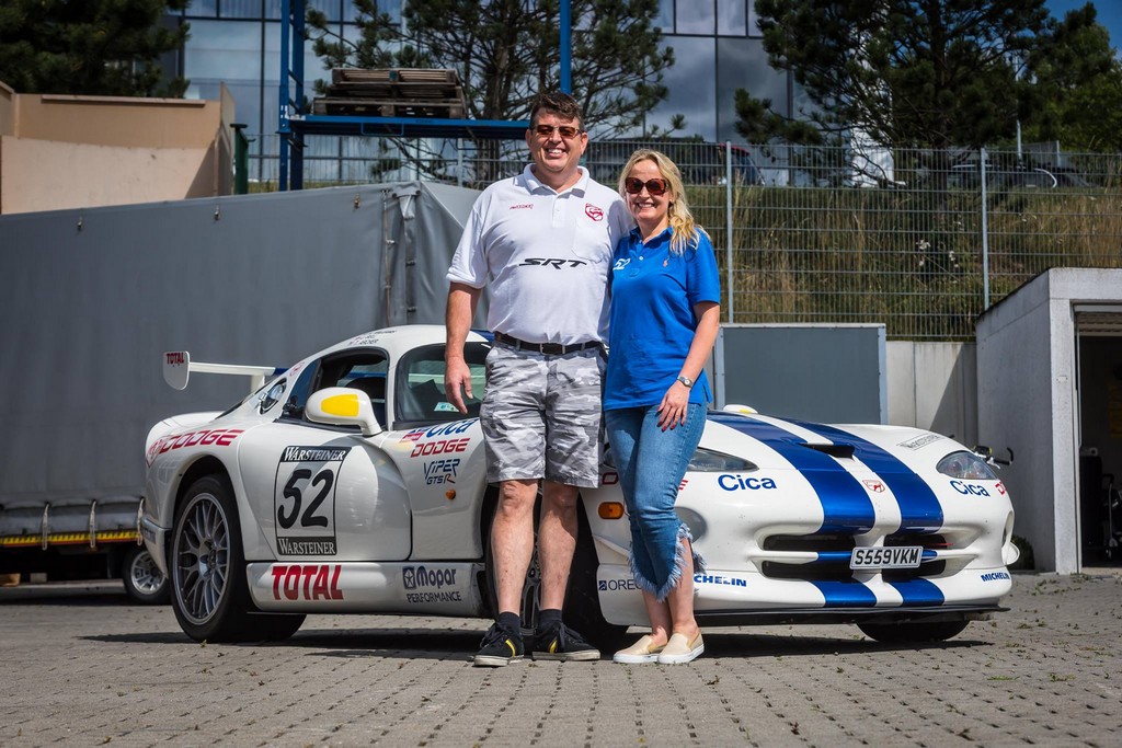 DODGE VIPER TENTA BATER O RECORDE EM NÜRBURGRING, foto 7