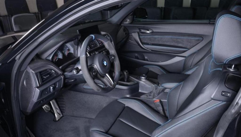 UM BMW M2 PREPARADO PELA AC SCHNITZER ESTÁ À VENDA NO CONCESSIONÁRIO DA MARCA EM ABU DHABI, foto 3