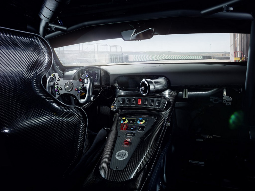 MERCEDES-AMG GT4, ESTE É O NOVO CARRO DE CORRIDAS DA MARCA ALEMÃ, foto 7