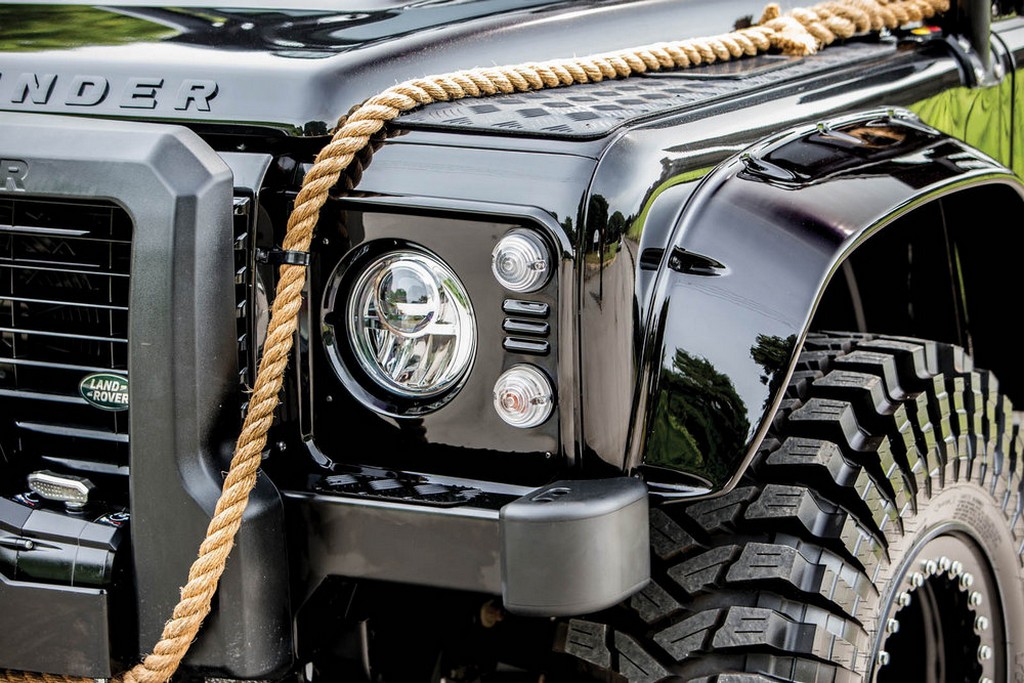 LAND ROVER DEFENDER SVX ‘SPECTRE’ SERÁ LEILOADO EM LONDRES, foto 7