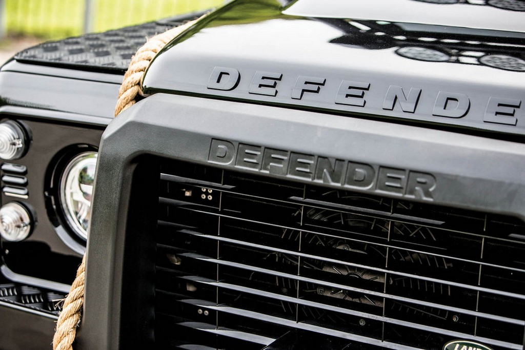 LAND ROVER DEFENDER SVX ‘SPECTRE’ SERÁ LEILOADO EM LONDRES, foto 10