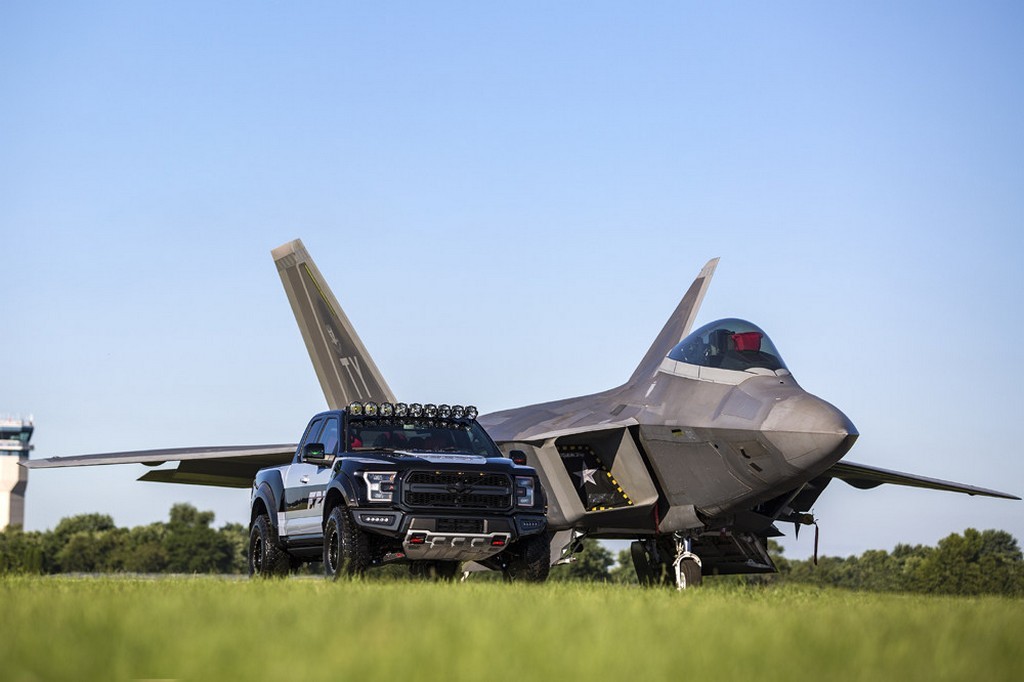 FORD F-150 RAPTOR ‘F-22 RAPTOR’ FOI LEILOADO EM EVENTO DO EAA AIRVENTURE POR 300.000 DÓLARES, foto 3