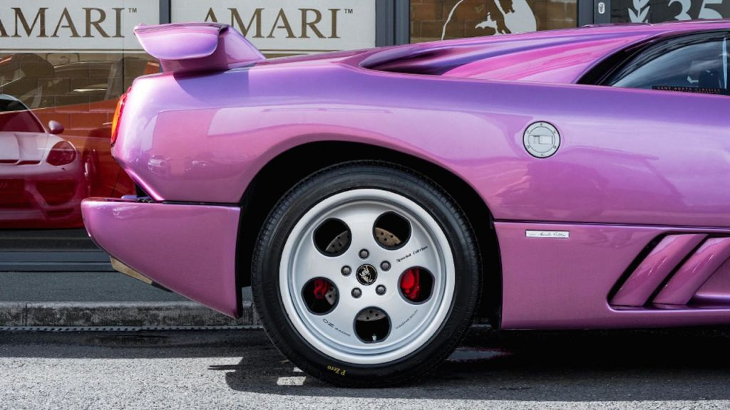 LAMBORGHINI DIABLO SE30 DO VOCALISTA DA BANDA JAMIROQUAI ENCONTRA-SE À VENDA NO REINO UNIDO, foto 5