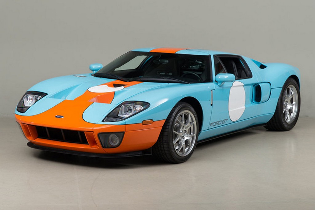 ESTÁ À VENDA NOS ESTADOS UNIDOS UM FORD GT HERITAGE EDITION DE 2006 COM MENOS DE 300 KM, foto 1