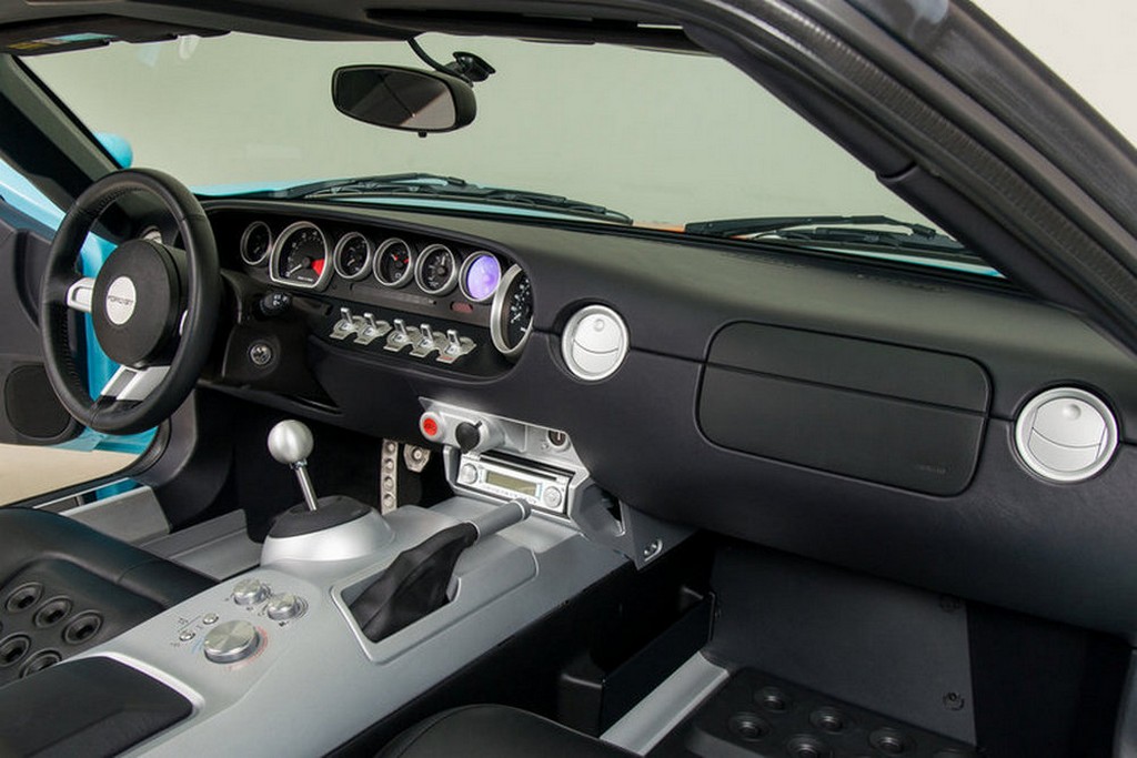 ESTÁ À VENDA NOS ESTADOS UNIDOS UM FORD GT HERITAGE EDITION DE 2006 COM MENOS DE 300 KM, foto 16