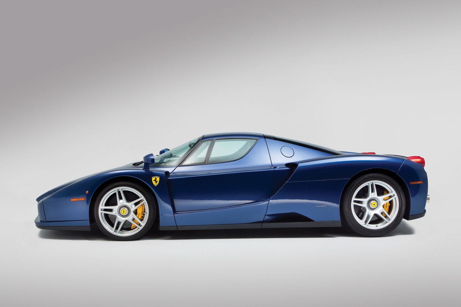 UM IMPECÁVEL FERRARI ENZO BLU TOUR DE FRANCE TAMBÉM SERÁ LEILOADO EM LONDRES, foto 3