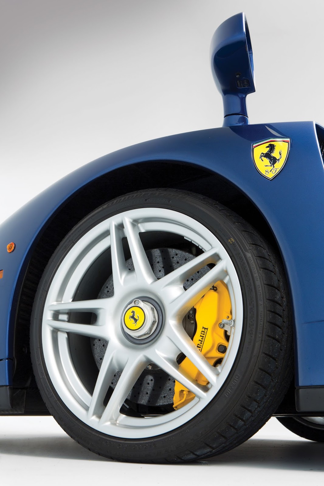 UM IMPECÁVEL FERRARI ENZO BLU TOUR DE FRANCE TAMBÉM SERÁ LEILOADO EM LONDRES, foto 13