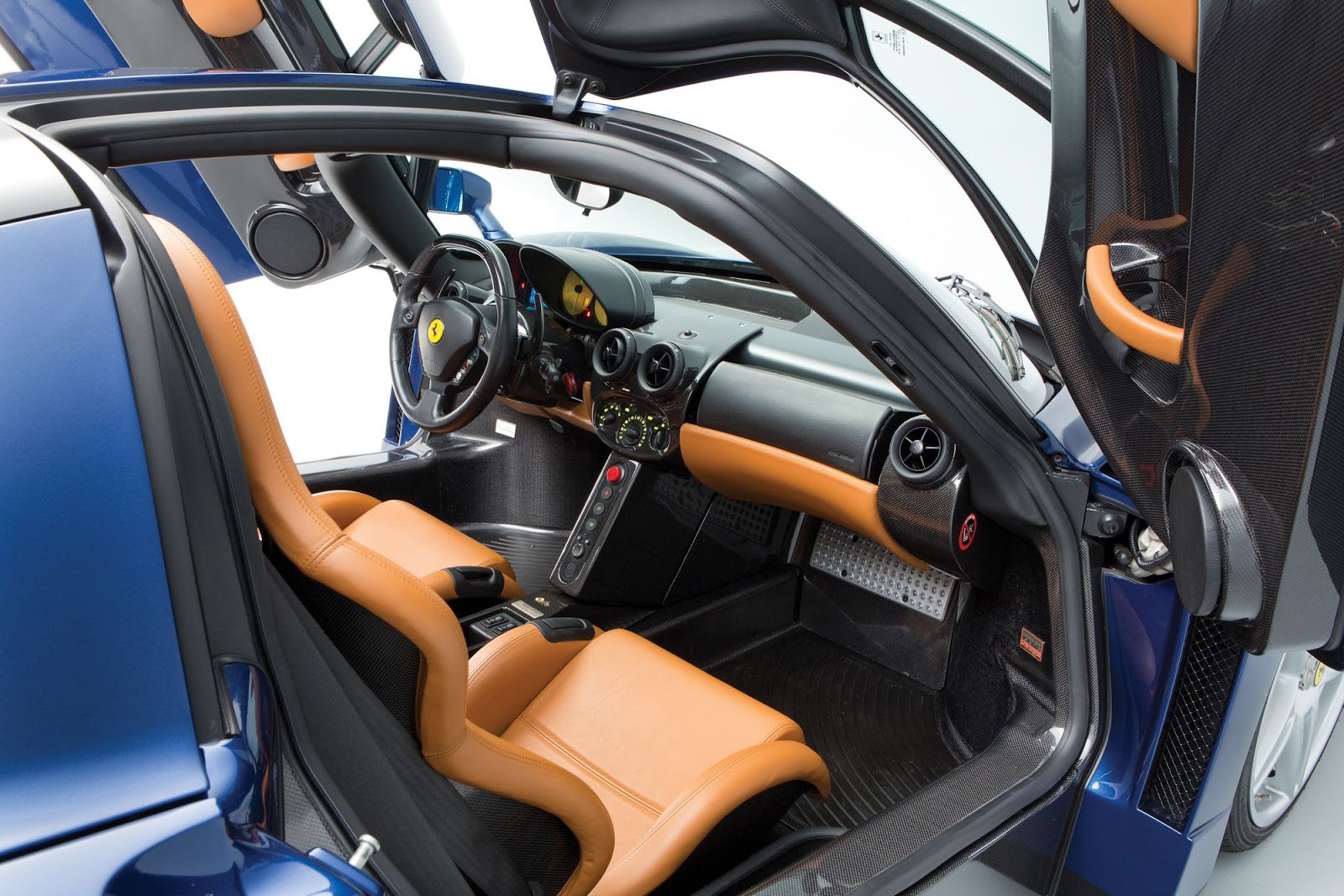 UM IMPECÁVEL FERRARI ENZO BLU TOUR DE FRANCE TAMBÉM SERÁ LEILOADO EM LONDRES, foto 16