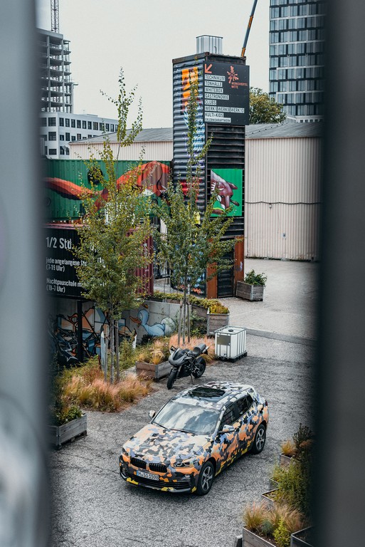 NOVO BMW X2 APARECE CAMUFLADO EM EXPEDIÇÃO NA ‘SELVA URBANA’, foto 6