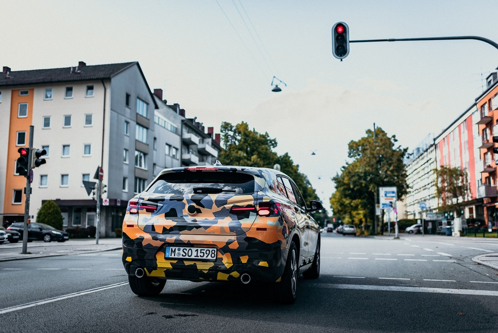 NOVO BMW X2 APARECE CAMUFLADO EM EXPEDIÇÃO NA ‘SELVA URBANA’, foto 16
