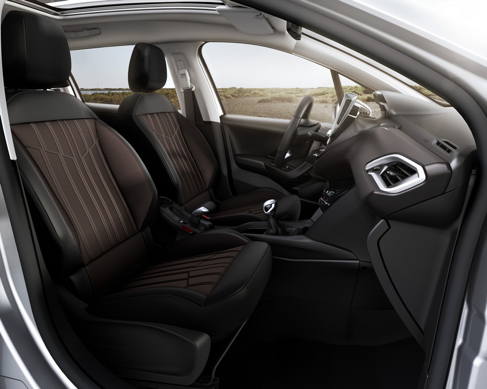 PEUGEOT LANÇA 2008 E 208 COM A NOVA TRANSMISSÃO AUTOMÁTICA DE SEIS VELOCIDADES, foto 9