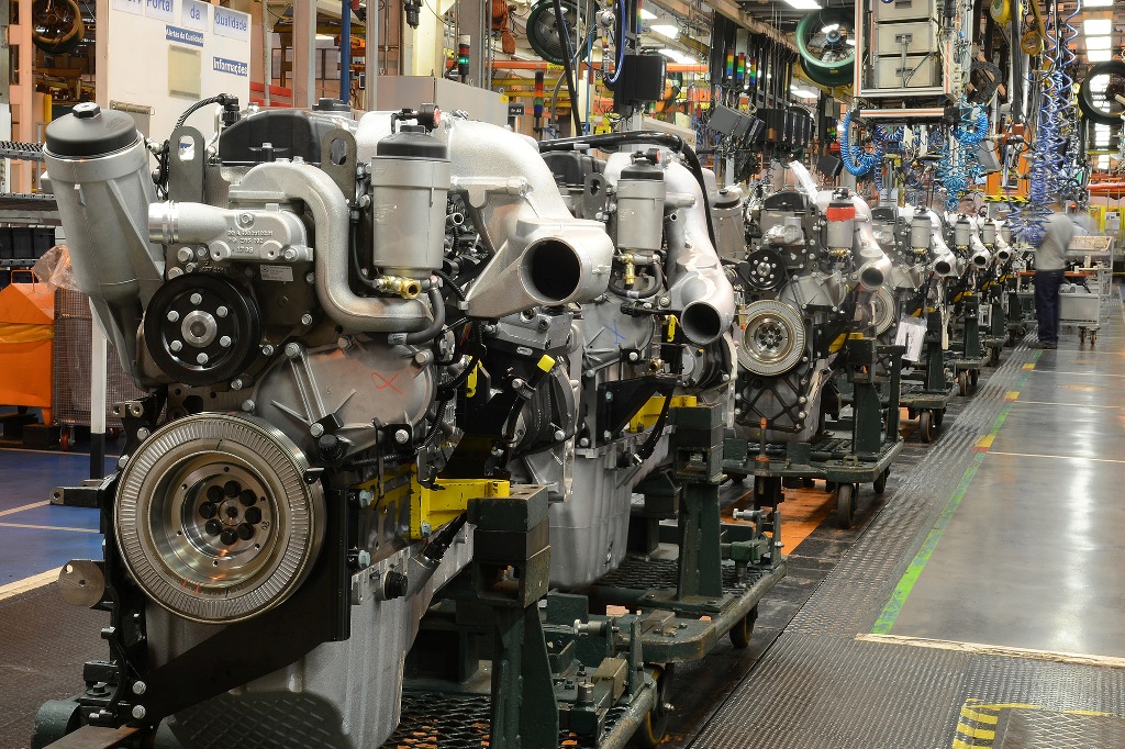 MERCEDES-BENZ FORNECE MOTORES BRASILEIROS PARA O GRUPO DAIMLER, foto 1