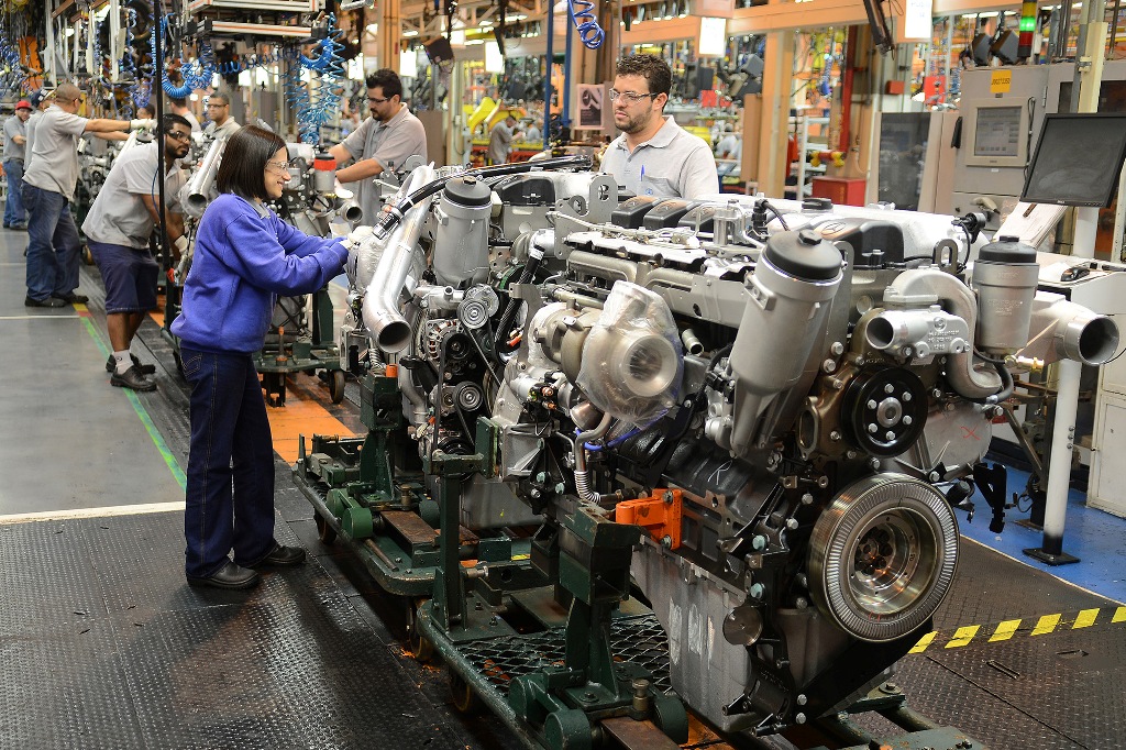 MERCEDES-BENZ FORNECE MOTORES BRASILEIROS PARA O GRUPO DAIMLER, foto 3