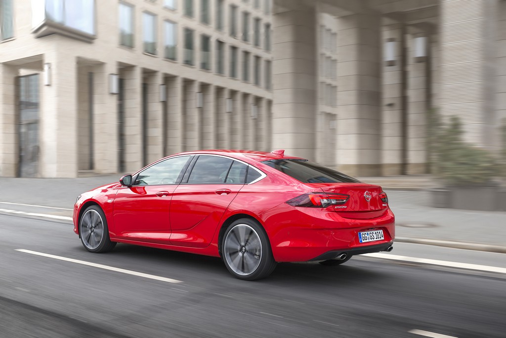 NOVO OPEL INSIGNIA JÁ ULTRAPASSA 50.000 UNIDADES ENCOMENDADAS, SUPERANDO AS EXPECTATIVAS, foto 2