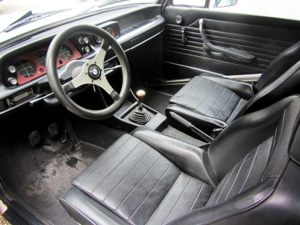 UM BMW 2002 TURBO DE 1974 EM UM ESTADO IMPECÁVEL DE CONSERVAÇÃO SERÁ LEILOADO EM SETEMBRO, foto 4