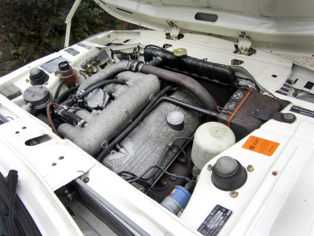 UM BMW 2002 TURBO DE 1974 EM UM ESTADO IMPECÁVEL DE CONSERVAÇÃO SERÁ LEILOADO EM SETEMBRO, foto 5