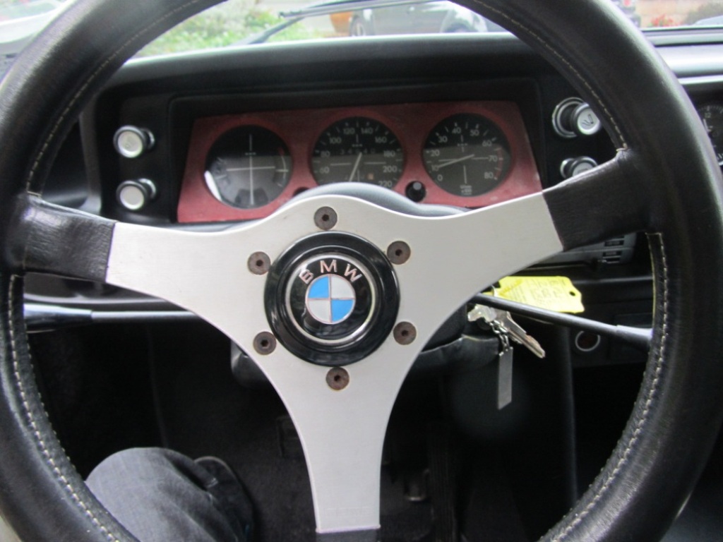 UM BMW 2002 TURBO DE 1974 EM UM ESTADO IMPECÁVEL DE CONSERVAÇÃO SERÁ LEILOADO EM SETEMBRO, foto 6