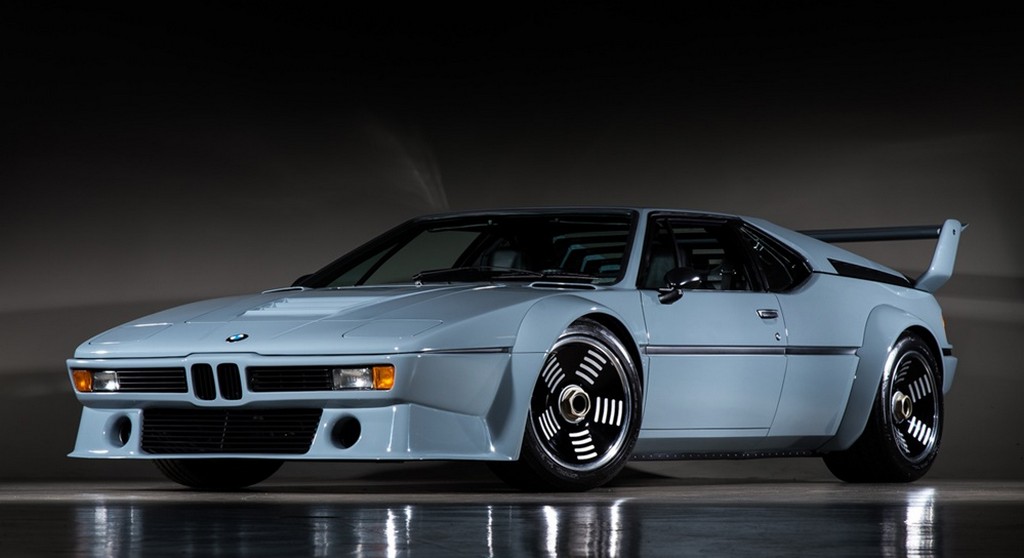 O ÚNICO BMW M1 PROCAR HOMOLOGADO PARA CIRCULAR NAS ESTRADAS ESTÁ SENDO MOSTRADO EM PEBBLE BEACH, foto 8