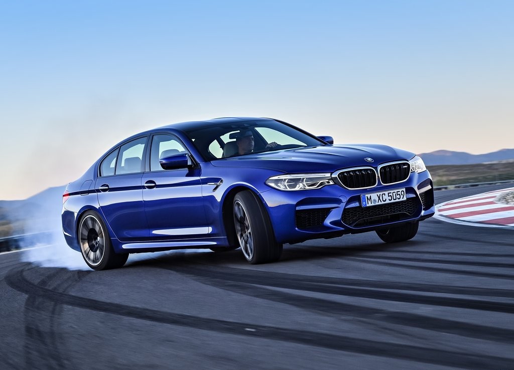 NOVO BMW M5 2018 CHEGA COM DINAMISMO E ALTO DESEMPENHO, foto 4