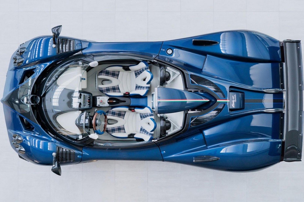 PAGANI ZONDA HP BARCHETTA FOI REVELADO EM PEBBLE BEACH, foto 4
