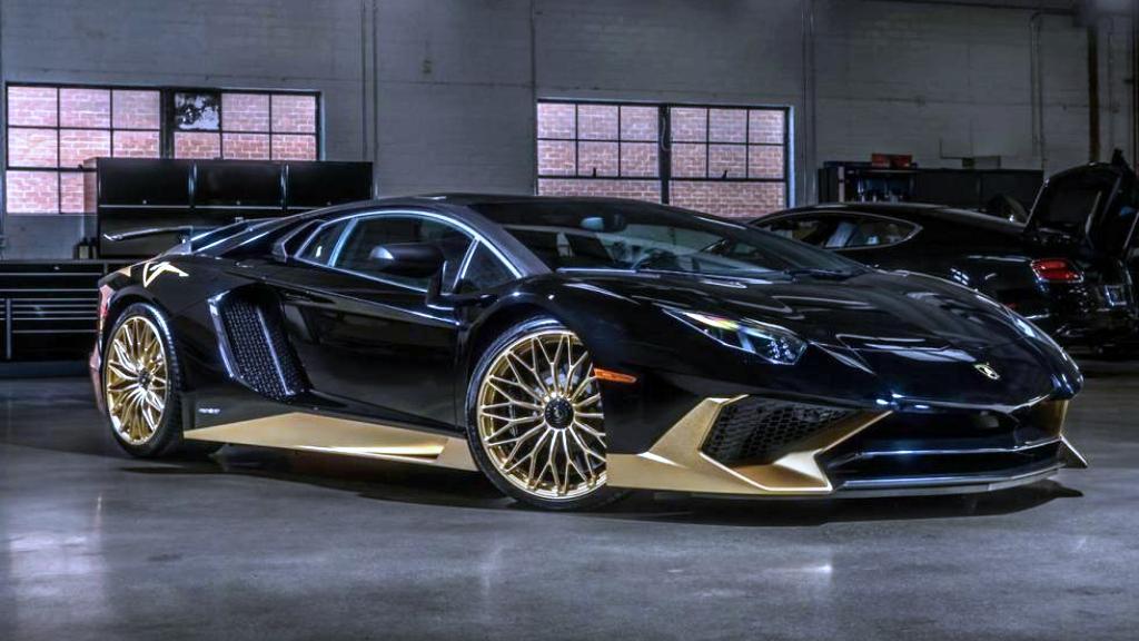 LAMBORGHINI AVENTADOR SV TORNA-SE MAIS EXCLUSIVO COM O TRATAMENTO ‘AD PERSONAM’, foto 2
