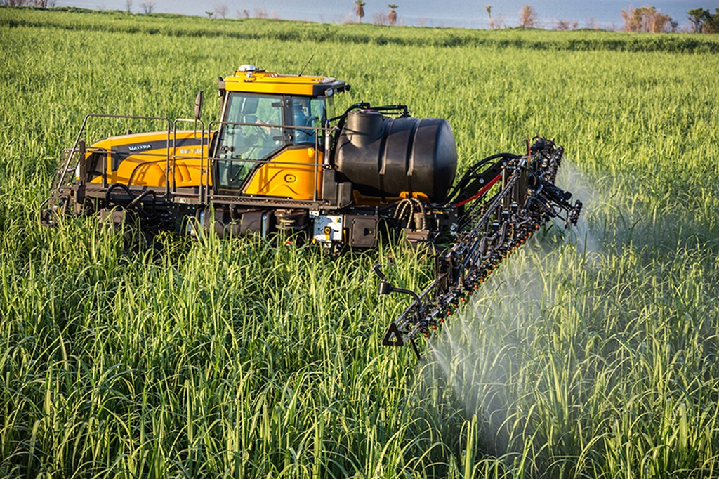 VALTRA LEVA PULVERIZADOR BS3120H HiTECH PARA O PÚBLICO DA EXPOINTER 2017, foto 8