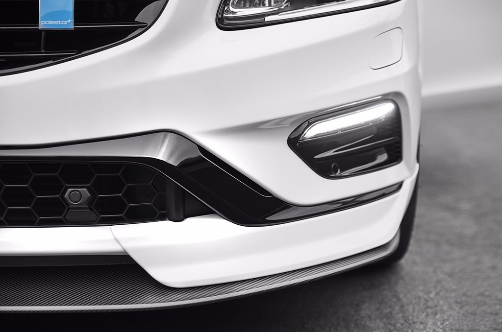 NOVOS VOLVO S60 E V60 POLESTAR RECEBEM ELEMENTOS DE FIBRA DE CARBONO, foto 10