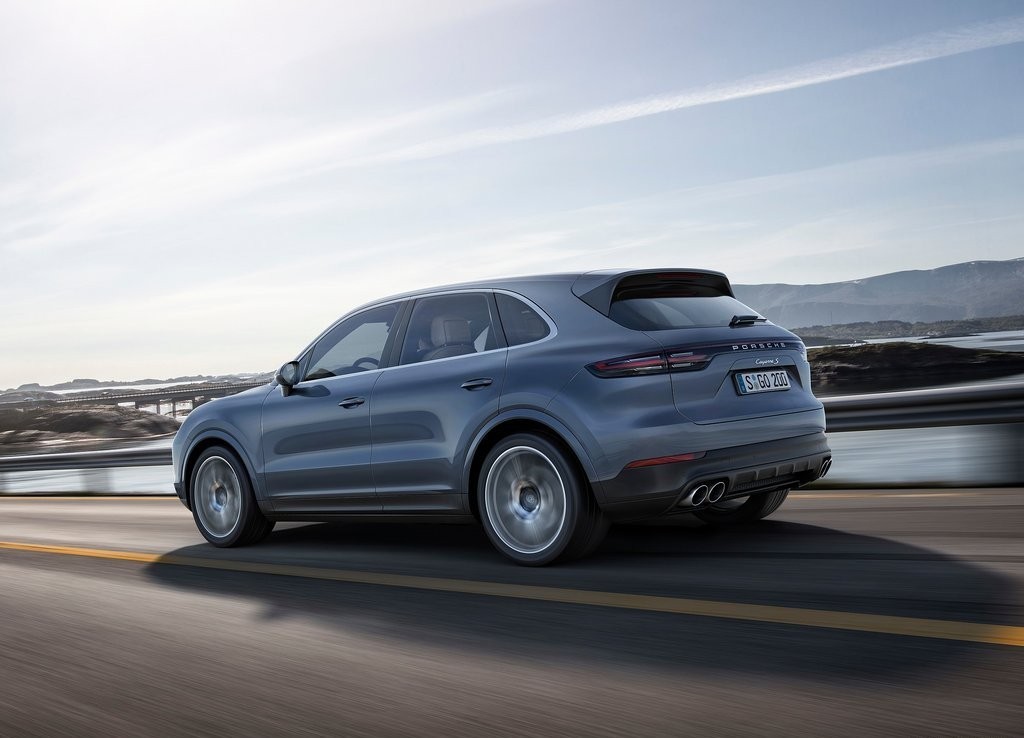 PORSCHE REVELOU HOJE EM STUTTGART O NOVO CAYENNE 2018, foto 12