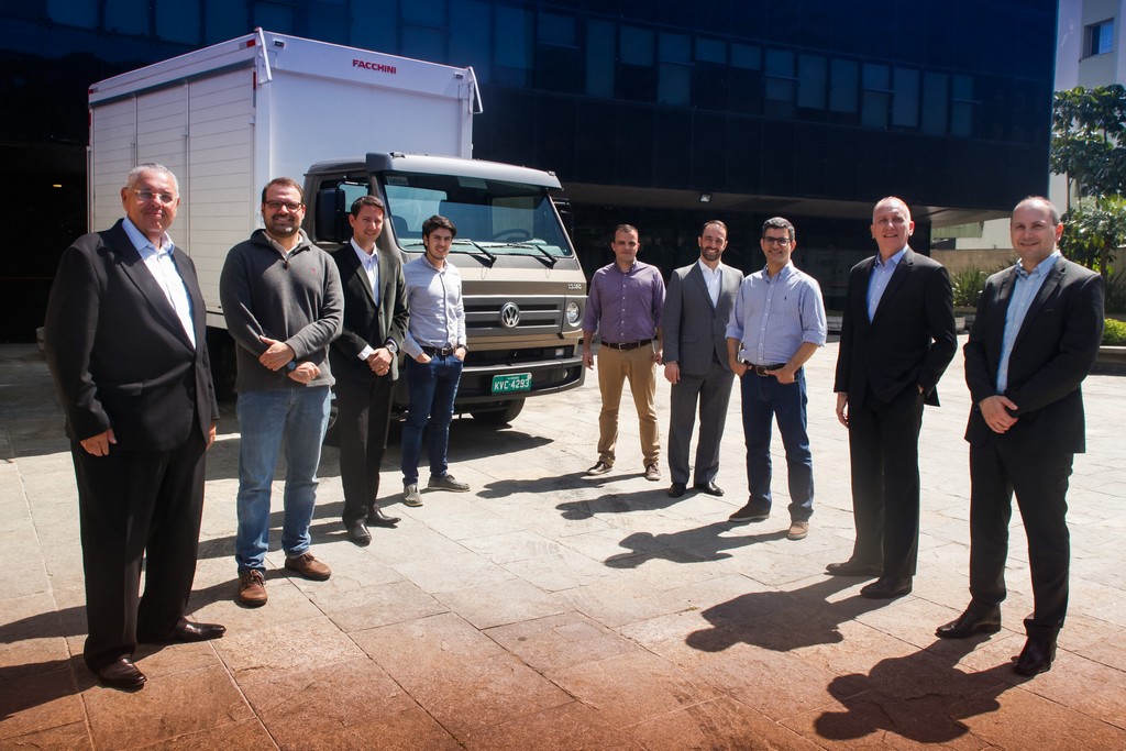 VOLKSWAGEN CAMINHÕES E CERVEJARIA AMBEV FECHAM SUA MAIOR NEGOCIAÇÃO DE CAMINHÕES DO ANO, foto 1