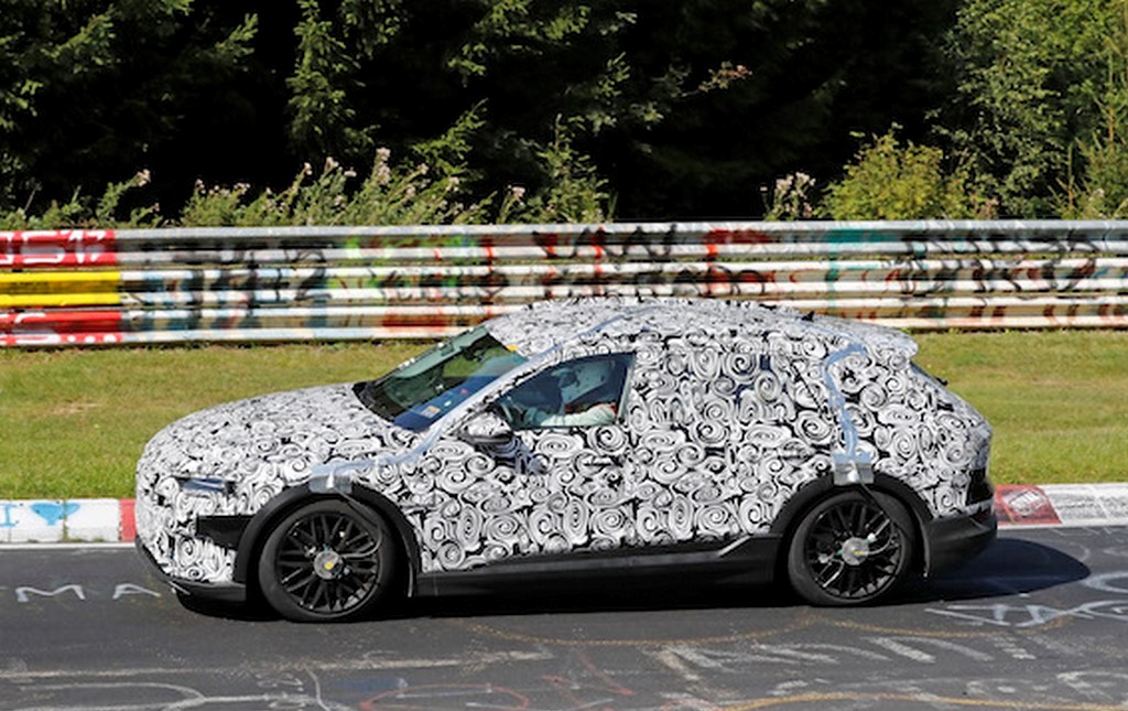 AUDI E-TRON QUATTRO RODA EM TESTES NO CIRCUITO DE NÜRBURGRING, foto 4