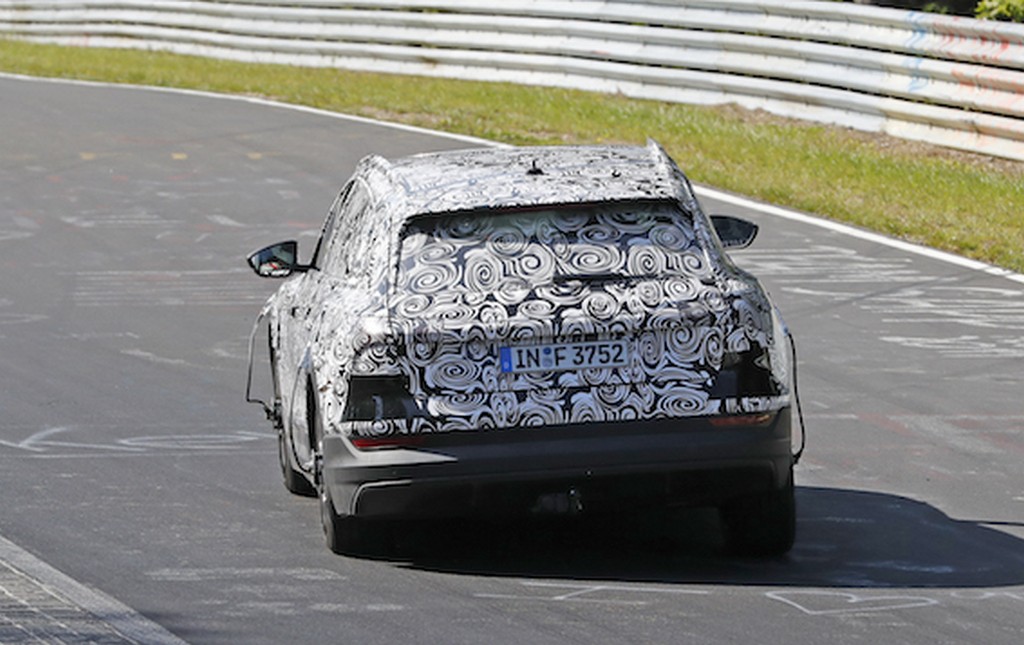 AUDI E-TRON QUATTRO RODA EM TESTES NO CIRCUITO DE NÜRBURGRING, foto 9