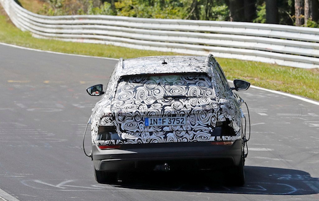 AUDI E-TRON QUATTRO RODA EM TESTES NO CIRCUITO DE NÜRBURGRING, foto 10