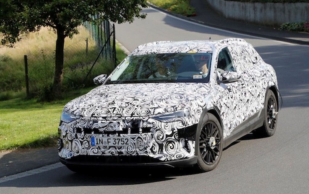 AUDI E-TRON QUATTRO RODA EM TESTES NO CIRCUITO DE NÜRBURGRING, foto 12
