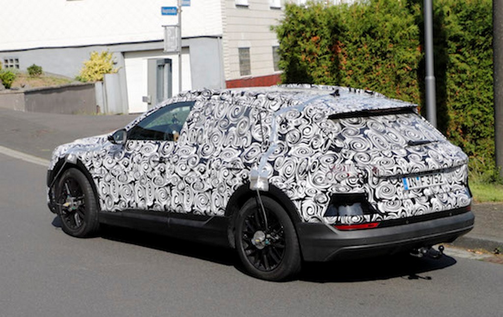 AUDI E-TRON QUATTRO RODA EM TESTES NO CIRCUITO DE NÜRBURGRING, foto 13