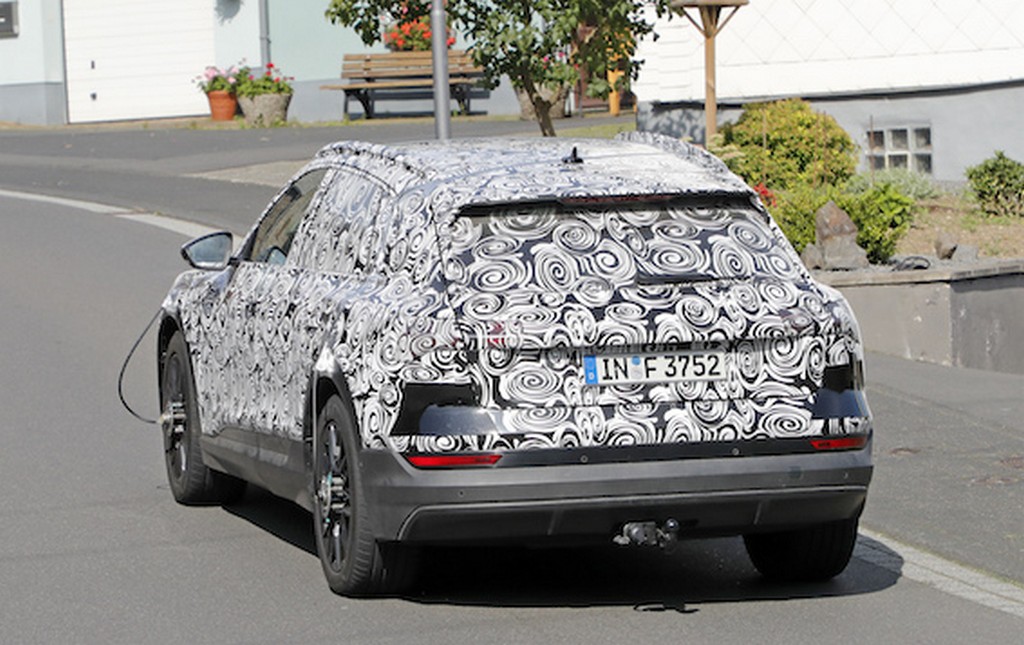 AUDI E-TRON QUATTRO RODA EM TESTES NO CIRCUITO DE NÜRBURGRING, foto 14