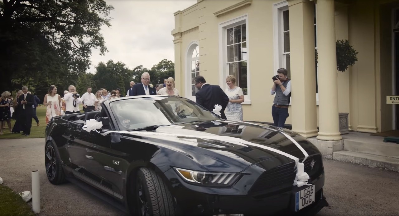 ‘CARRO DA NOIVA’ DO SONHO: CASAIS REALIZAM DESEJO DE CASAR EM UM FORD MUSTANG, foto 5