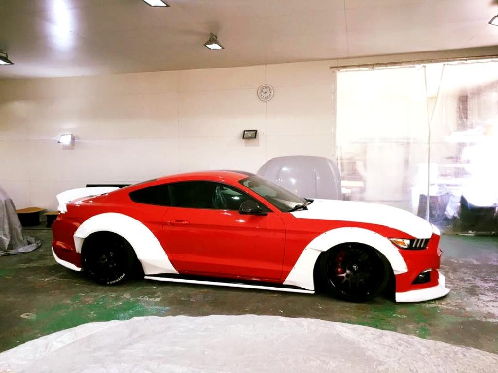 LIBERTY WALK ESTÁ PREPARANDO UM FORD MUSTANG COM SEU ESTILO CARACTERÍSTICO, foto 3
