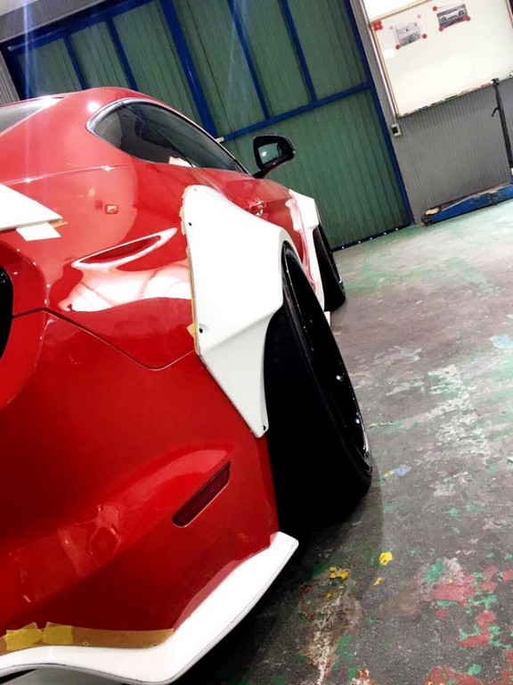 LIBERTY WALK ESTÁ PREPARANDO UM FORD MUSTANG COM SEU ESTILO CARACTERÍSTICO, foto 7